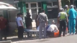 В Бишкеке на ул.Ахунбаева сбили пешехода, - очевидец