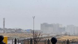 В Бишкеке идет снег. Видео