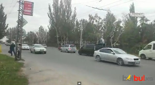 Горожане интересуются, когда будет установлен светофор по улице Анкара на повороте «Айдан» <i>(видео)</i>