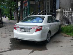 Водитель «Тойоты» оштрафован на 3 тыс. сом за парковку на тротуаре, - УОБДД г.Бишкек