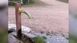 В селе Кызыл-Байрак из водопроводной колонки происходит утечка воды и у ее люка нет крышки (видео)