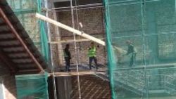 На Киевской-Тыныстанова идут строительные работы во время карантина, - очевидец. Видео