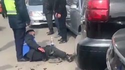Видео с места аварии на Шопокова, где пострадал парковщик