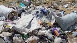 Гора мусора возле рынка «Береке» в Жалал-Абаде. Видео