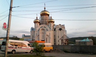 На церкви в мкр Асанбай установили купол <i>(фото)</i>
