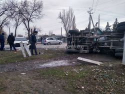 В Беловодском столкнулись грузовик и легковушка. Пострадали две женщины <i>(фото, видео)</i>