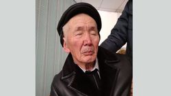 В Нацгоспиталь попал 70-летний Курманбек Уразалиев, который не помнит своего адреса