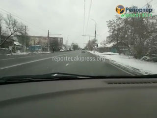 На улице Токмакской нет ни одного пешеходного перехода <i>(видео)</i>