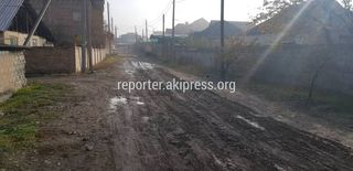 В Кок-Жаре до сих пор не восстановили раскопанную улицу после проведения коммуникаций, - местный житель