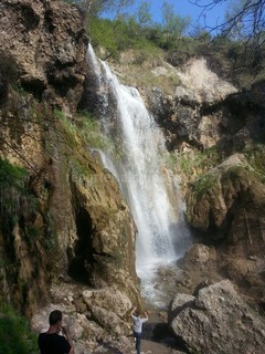 Фото — Река Нарын и водопад в Арсланбобе