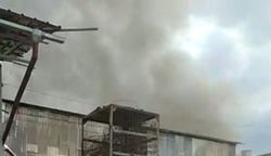 <b>Видео</b> — В Бишкеке на Кулатова–Матросова горят склады