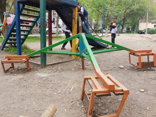 Когда восстановят детскую площадку в мкр Аламедин-1? - бишкекчанин (фото, видео)
