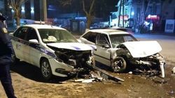 Жесткая авария с участием патрульной машины в Оше. Видео и фото