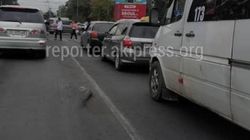 «Бишкекасфальтсервис» проведет карточный ремонт на проспекте Чуй, где «поплыл» асфальт