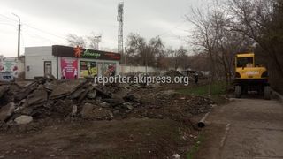 Магазин «Айымгуль» на Жантошева не будут убирать для строительства тротуара, - мэрия