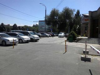 Законно ли установлено ограждение на пешеходном переходе на ул.Шопокова? - читатель (фото)