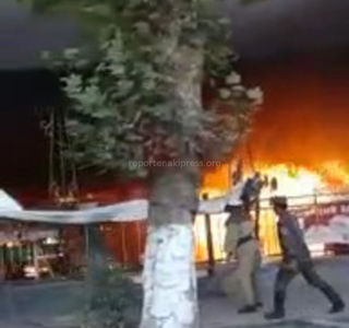 Видео — Пожар в кафе «Ак-Ордо» в городе Ош