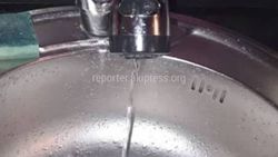 В жилмассиве Арча-Бешик в домах слабо течет питьевая вода (фото)