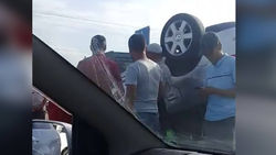 Видео — В Бишкеке произошло ДТП. 3 человека пострадали