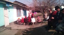 В Кара-Суйском районе на почте образовалась очередь из пенсионеров, - очевидец. Фото