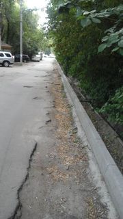 Бишкекчанин: Когда закончат ремонт дороги в переулке Геологического?