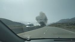 По дороге на Иссык-Куль горит лесопосадка. Видео