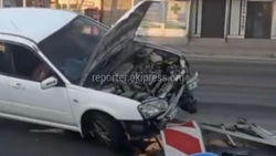 В Бишкеке водитель после ДТП так и уснул в машине, - очевидец