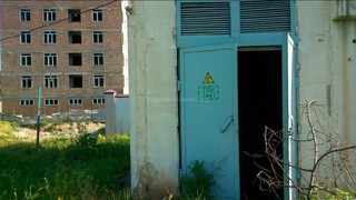 В мкр Учкун открыта дверь трансформаторной подстанции