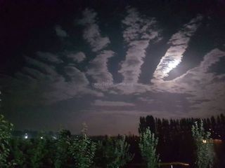 Житель Оша сфотографировал необычные облака