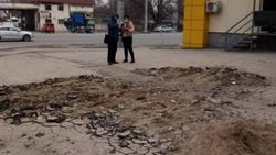 «Народный» оштрафован на 17 тыс. сомов за повреждение тротуара, - мэрия