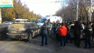 На проспекте Ч.Айтматова произошло ДТП, сбит пешеход (фото)