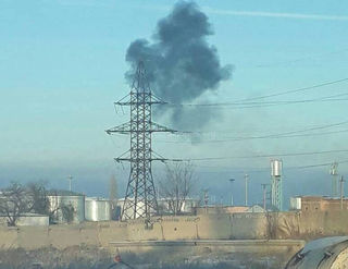 Житель Кара-Балты жалуется на выбросы токсинов в воздух нефтеперерабатывающим заводом (фото)