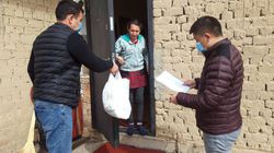 Жители села Биримдик Аламединского района купили продукты нуждающимся сельчанам. Фото