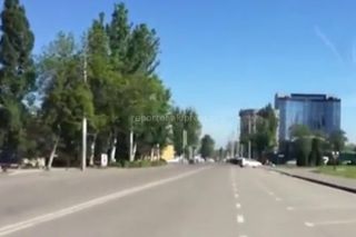 Законно ли организовали парковку с двух сторон ул.Шопокова? - житель Бишкека (видео)