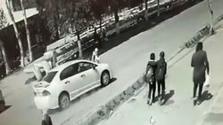 Автонаезд на девочку в Оше попал на видео