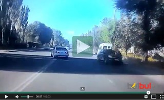 На улице Ауэзова автомашина на большой скорости насмерть сбила парня, - читатель <i>(видео)</i>