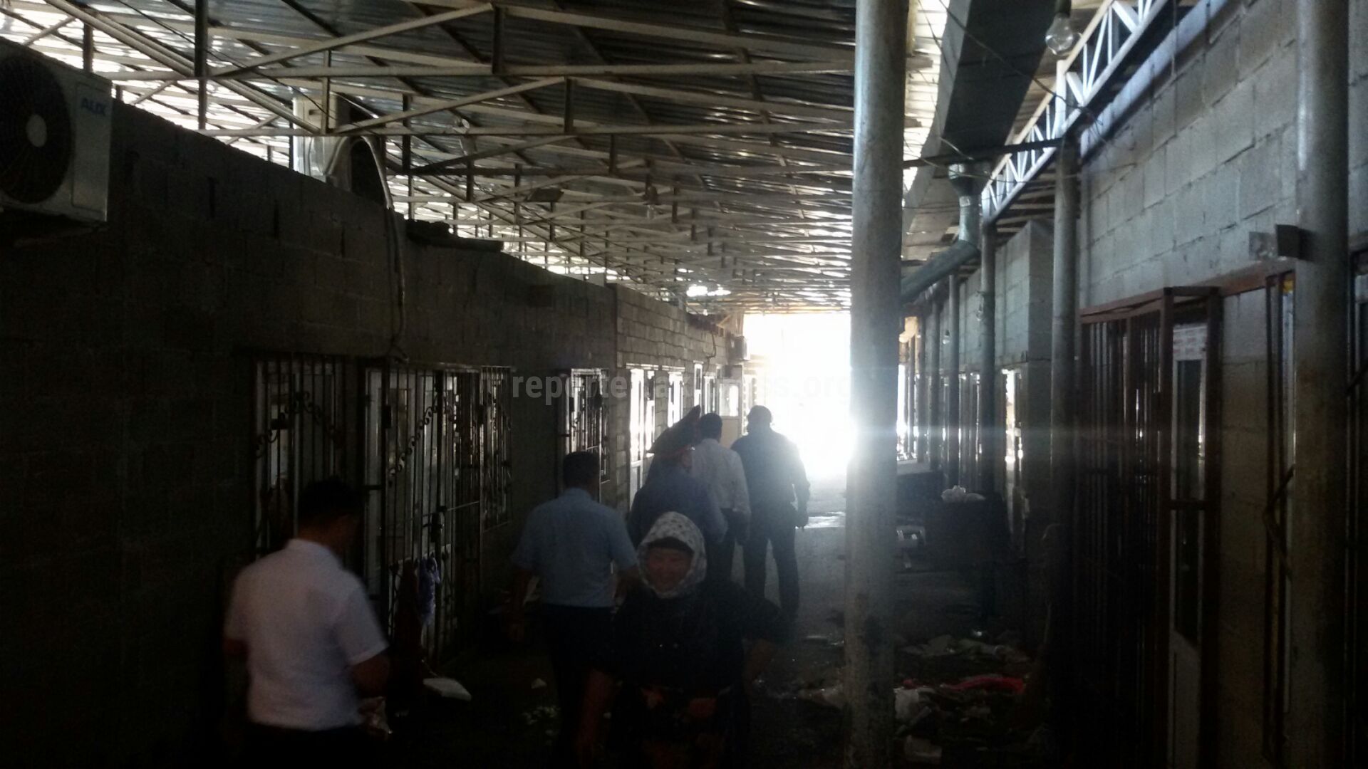 Фото — В Бишкеке закрыли рынок «Дыйкан»