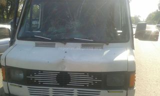 В Бишкеке микроавтобус сбил пешехода <i>(фото)</i>