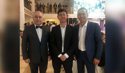 Фото — Сын Атамбаева вместе с Текебаевым и Бабановым на тое