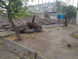 Житель Кара-Балты жалуется на земляные работы в квартале Ковровщиков