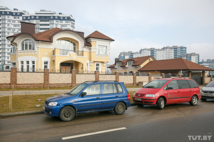 Как выглядит дом Курманбека Бакиева, который он построил в Минске?