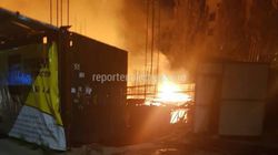 Фото, видео — Утром на Токтогула-Манаса произошел пожар в строящемся здании
