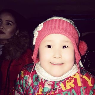 Через 2 недели в КР приезжают врачи из Новосибирска. Маме 6-летней Жасмин с врожденным пороком сердца нужно собрать деньги на операцию