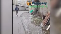 Из-за отсутствия тротуаров на улице Кийизбаева пешеходы становятся жертвами ДТП, - горожанин. Видео