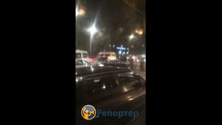 Несколько парней регулировали движение автомашин на Чуй — Курманжан Датки (видео)