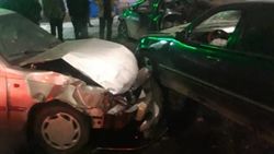 На Дэн Сяопина столкнулись 6 машин, жертв нет. Видео