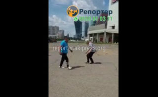 Видео – Кыргызы в центре Москвы играют в ордо