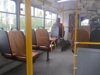 Читатель благодарит столичные службы за ремонт сидений в троллейбусах (фото)