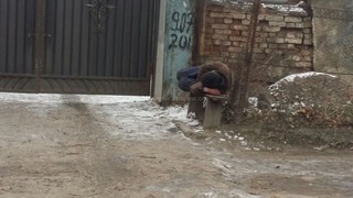На Жибек Жолу-Орозбекова периодически скапливается мусор, - читатель (фото)