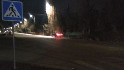 В Бишкеке на Д.Садырбаева и Орто водителям не видно пешеходного перехода в вечернее время, - горожанин (фото)